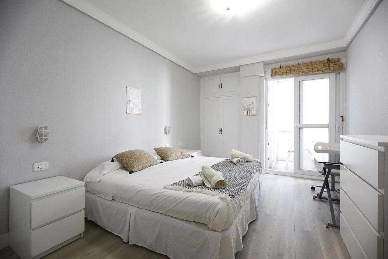 Precioso Piso Centrico Con Aparcamiento Gratuito Apartment San Sebastian Luaran gambar